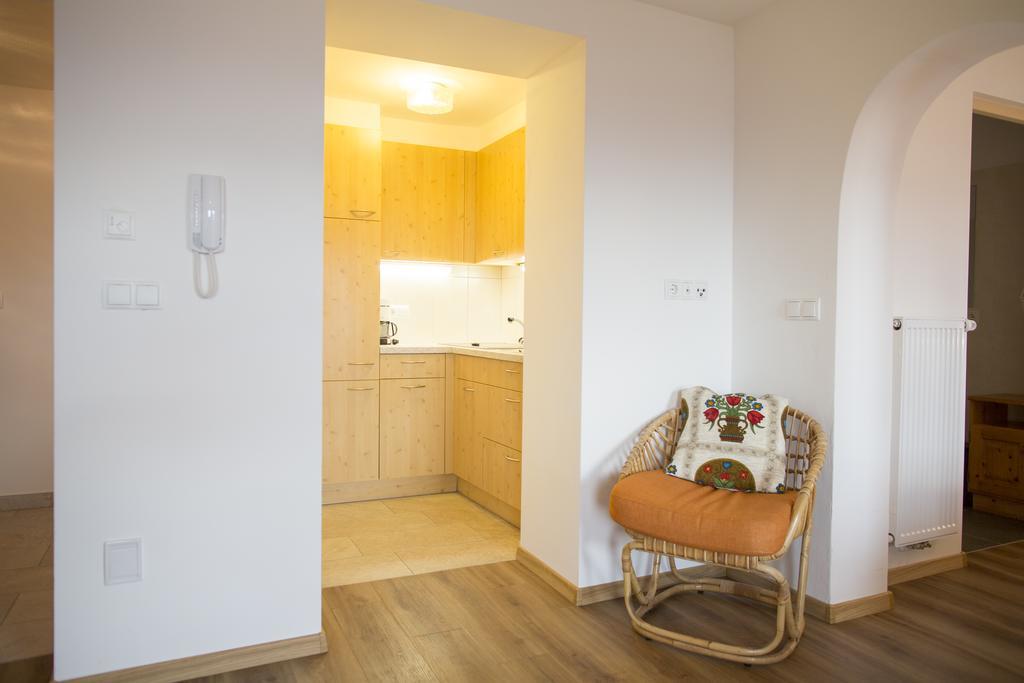 Zolerhof Apartment เฟลด์ทูร์นส์ ภายนอก รูปภาพ