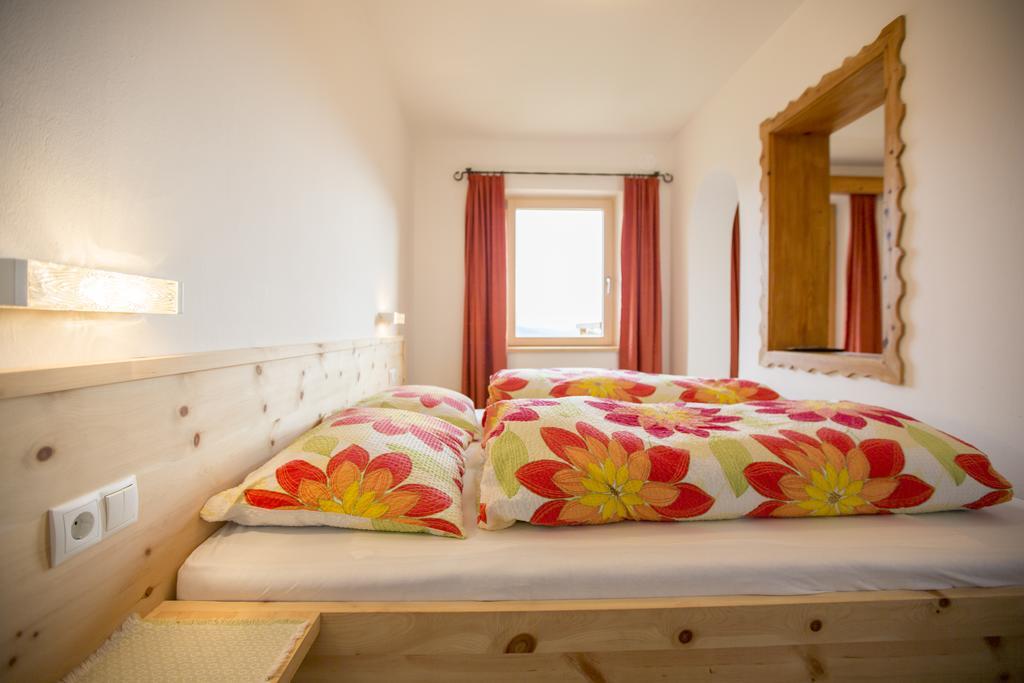 Zolerhof Apartment เฟลด์ทูร์นส์ ภายนอก รูปภาพ