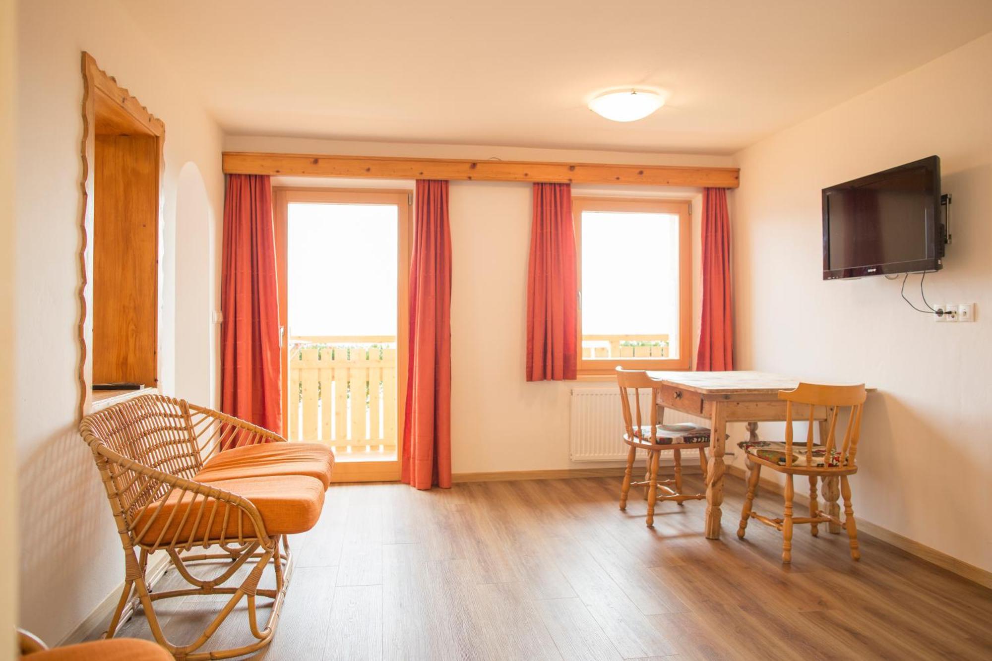 Zolerhof Apartment เฟลด์ทูร์นส์ ภายนอก รูปภาพ