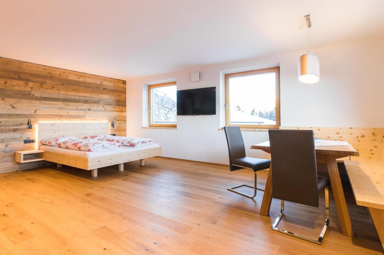 Zolerhof Apartment เฟลด์ทูร์นส์ ภายนอก รูปภาพ