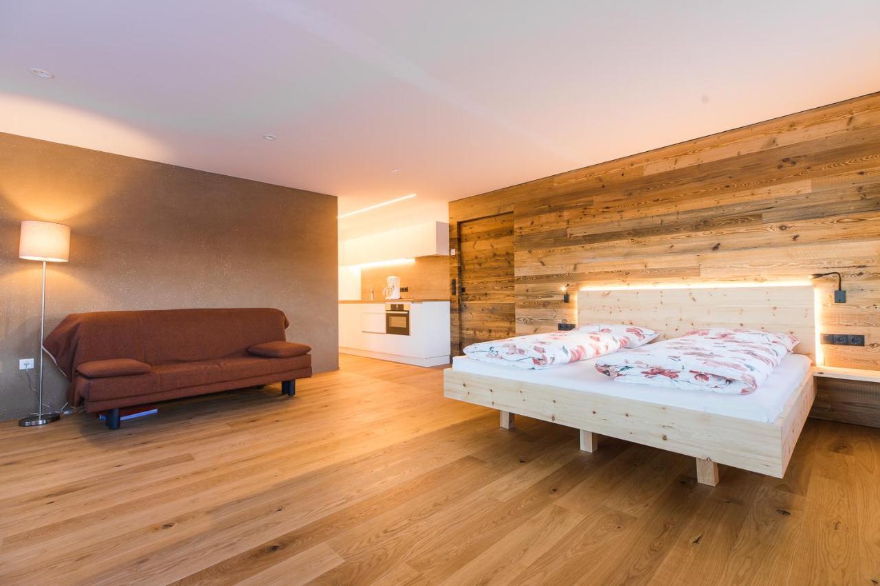 Zolerhof Apartment เฟลด์ทูร์นส์ ภายนอก รูปภาพ